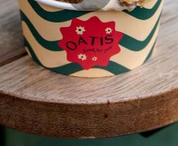 OATIS Leicester Square Opening: 100 Free Vegan Banana Puddings